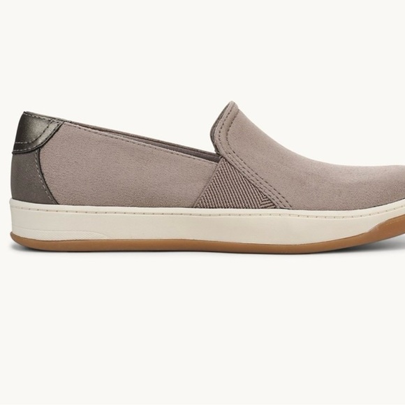 Life Stride Bzees Women’s Taupe Slip-On Loafers New - Picture 2 of 5